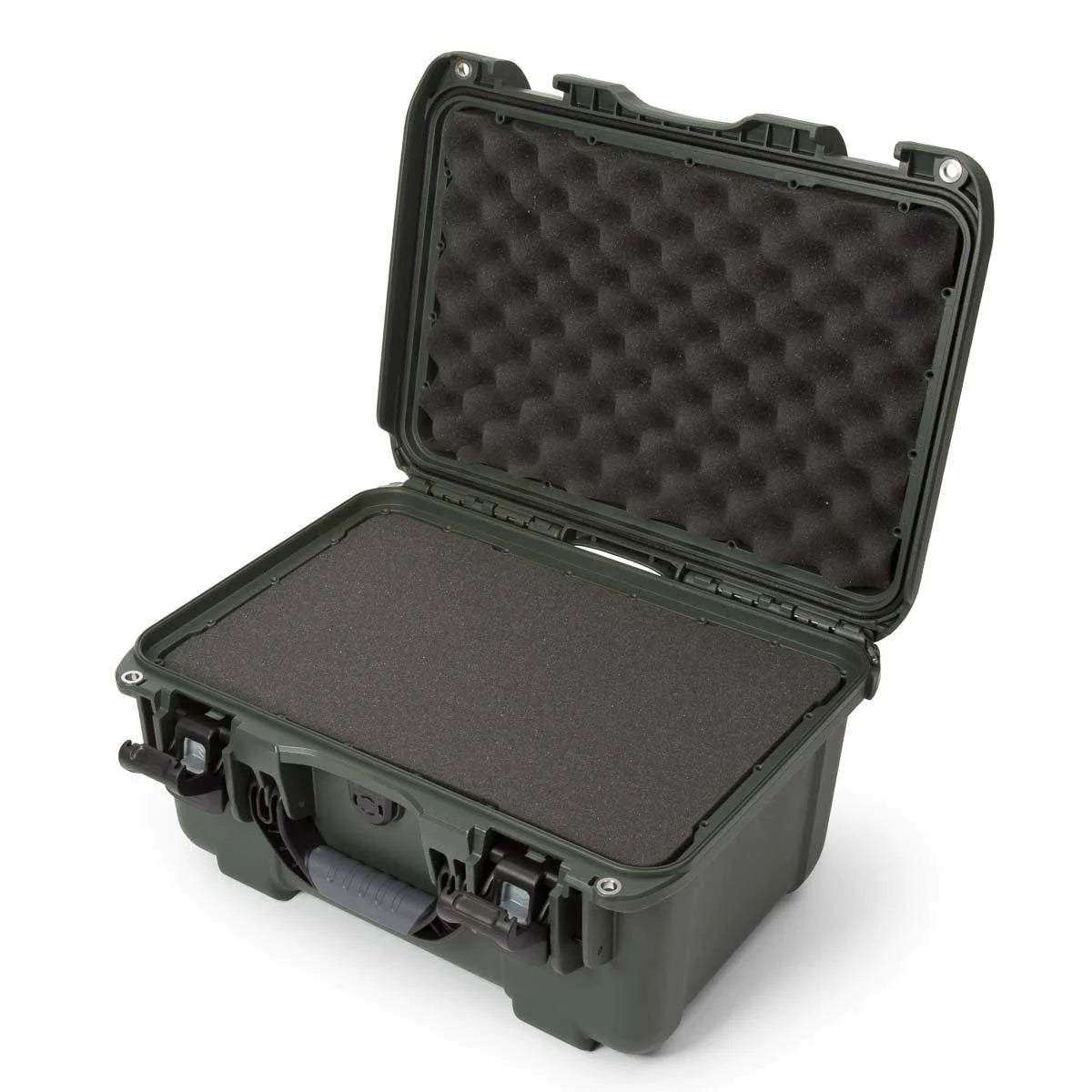 Built to organize, protect, carry and survive tough conditions, the NANUK waterproof hard case is impenetrable and indestructible with a lightweight, tough NK-7 resin shell and its PowerClaw superior latching system.