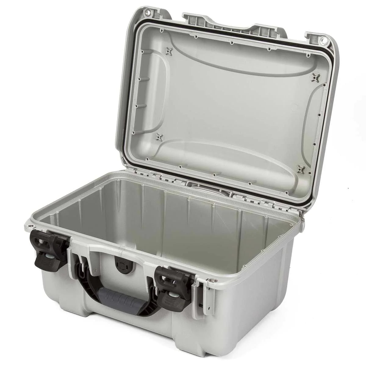 Built to organize, protect, carry and survive tough conditions, the NANUK waterproof hard case is impenetrable and indestructible with a lightweight, tough NK-7 resin shell and its PowerClaw superior latching system.