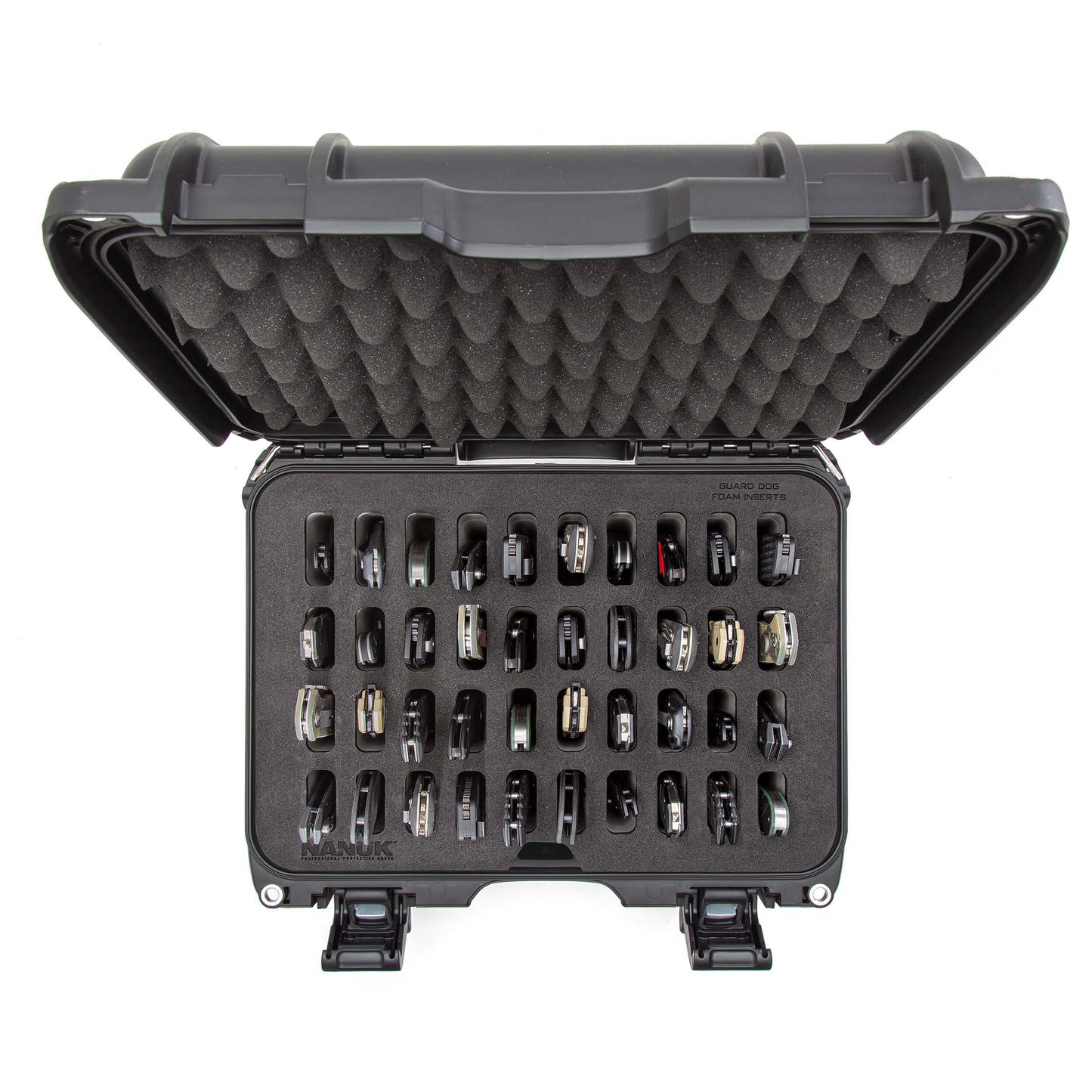 Rugged and secure storage solution designed to protect and organize your knives, ensuring they stay safe and sharp during transport or storage.