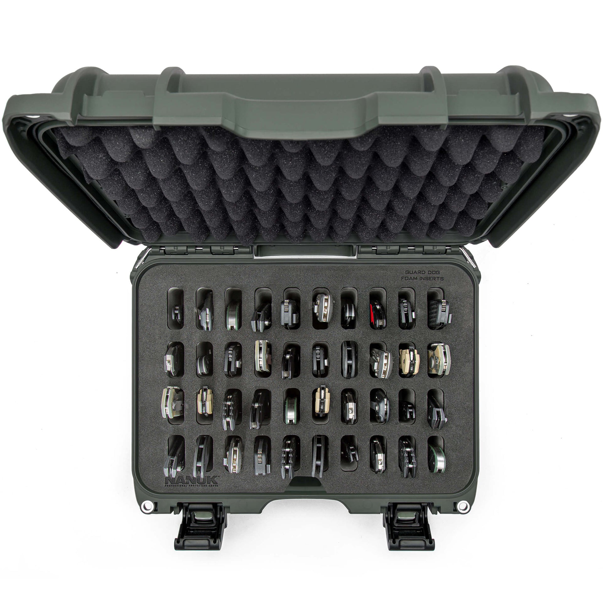 Rugged and secure storage solution designed to protect and organize your knives, ensuring they stay safe and sharp during transport or storage.