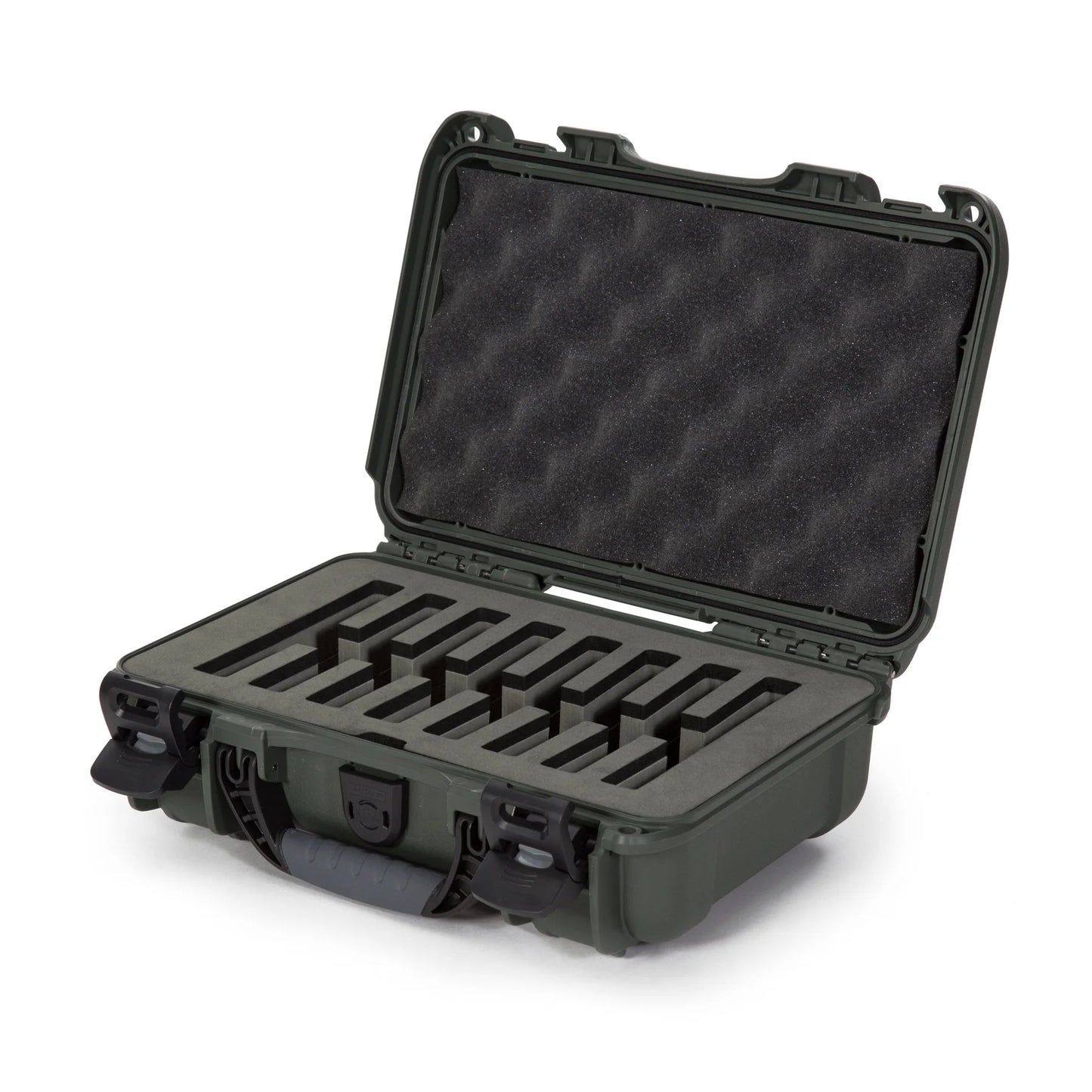 Built to organize, protect, carry and survive tough conditions, the NANUK waterproof hard case is impenetrable and indestructible with a lightweight, tough NK-7 resin shell and its PowerClaw superior latching system.