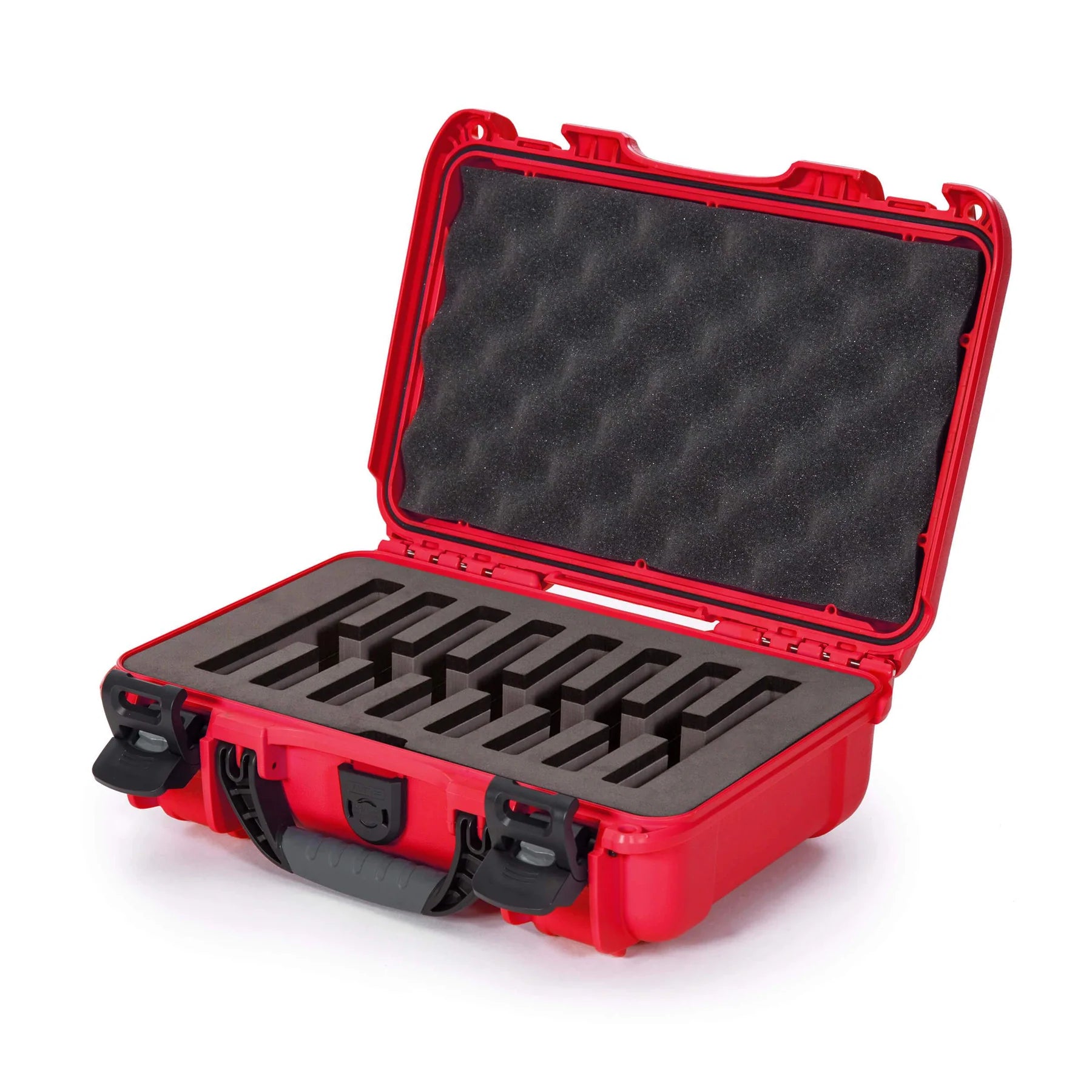 Built to organize, protect, carry and survive tough conditions, the NANUK waterproof hard case is impenetrable and indestructible with a lightweight, tough NK-7 resin shell and its PowerClaw superior latching system.