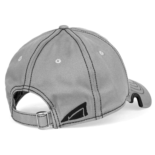  A stylish and functional headwear accessory, blending outdoor durability with contemporary design for a versatile and comfortable cap experience.