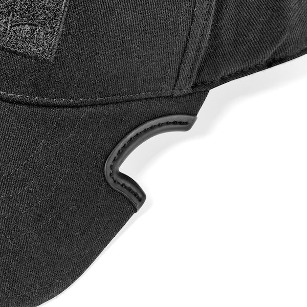 A stylish and functional headwear accessory, blending outdoor durability with contemporary design for a versatile and comfortable cap experience.