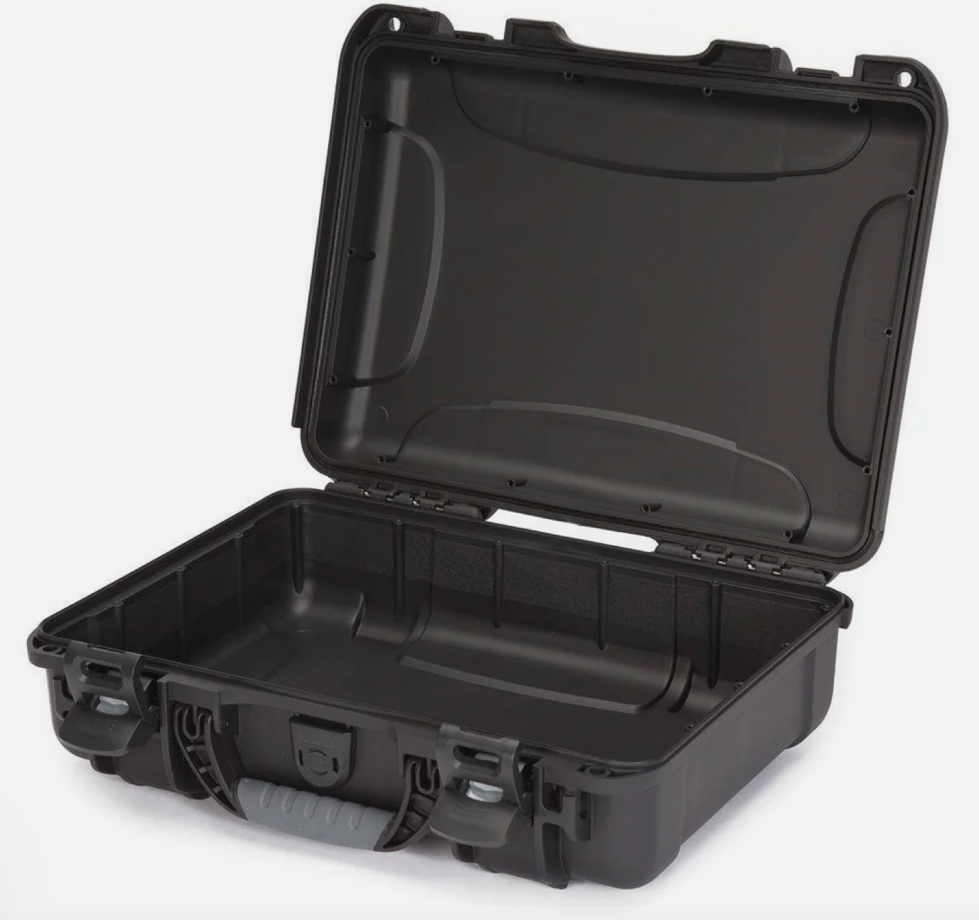 Built to organize, protect, carry and survive tough conditions, the NANUK waterproof hard case is impenetrable and indestructible with a lightweight, tough NK-7 resin shell and its PowerClaw superior latching system.