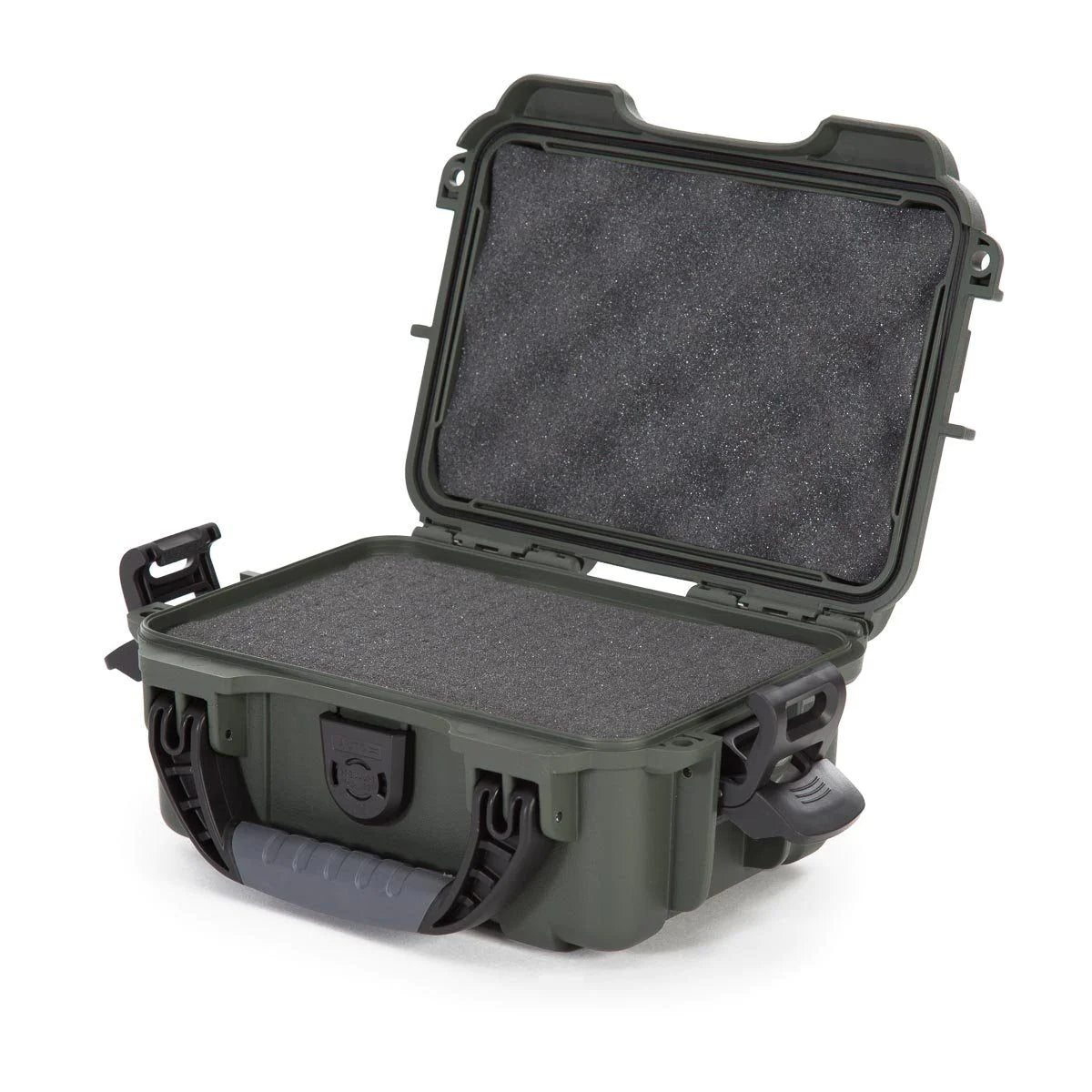 Built to organize, protect, carry and survive tough conditions, the NANUK waterproof hard case is impenetrable and indestructible with a lightweight, tough NK-7 resin shell and its PowerClaw superior latching system.