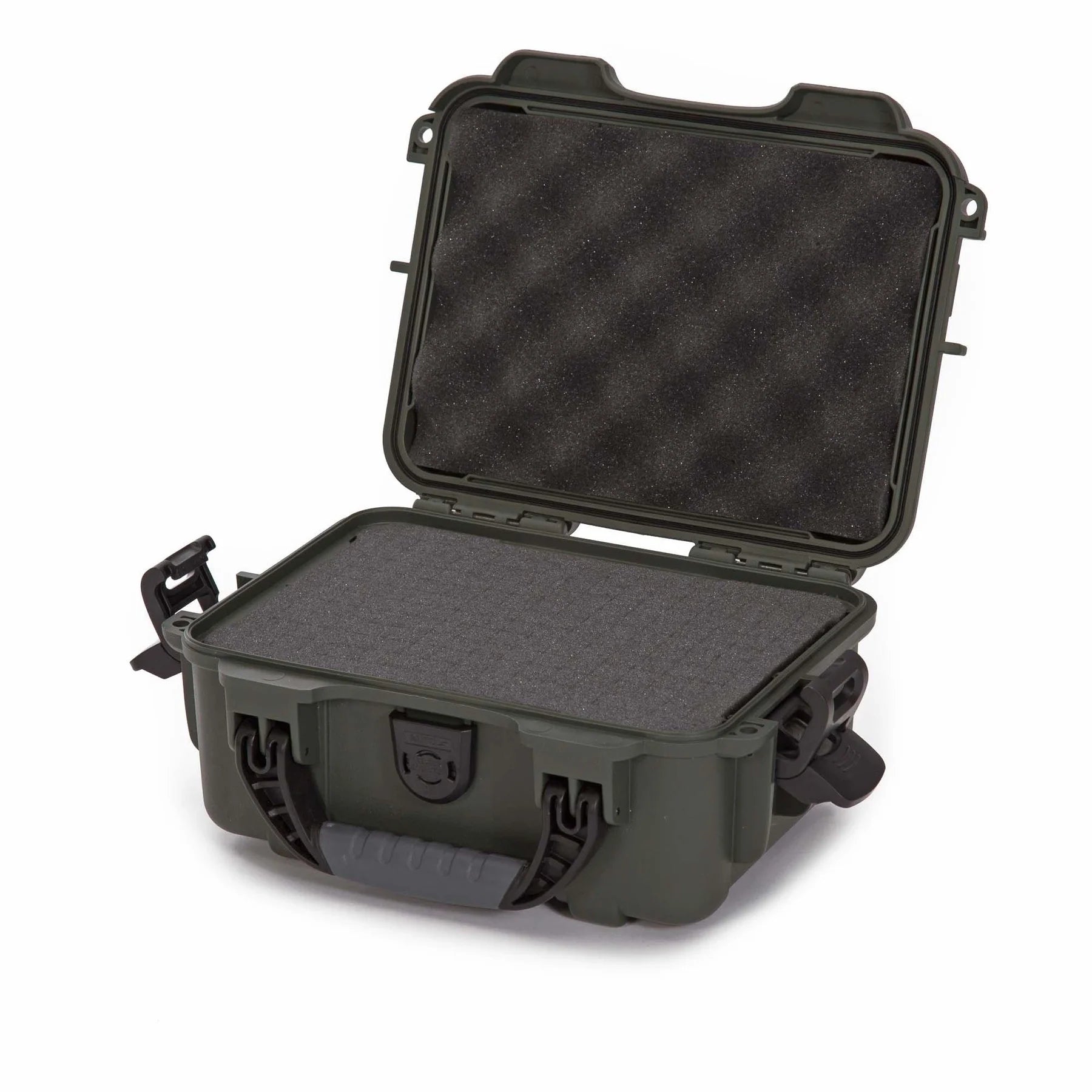 Built to organize, protect, carry and survive tough conditions, the NANUK waterproof hard case is impenetrable and indestructible with a lightweight, tough NK-7 resin shell and its PowerClaw superior latching system.